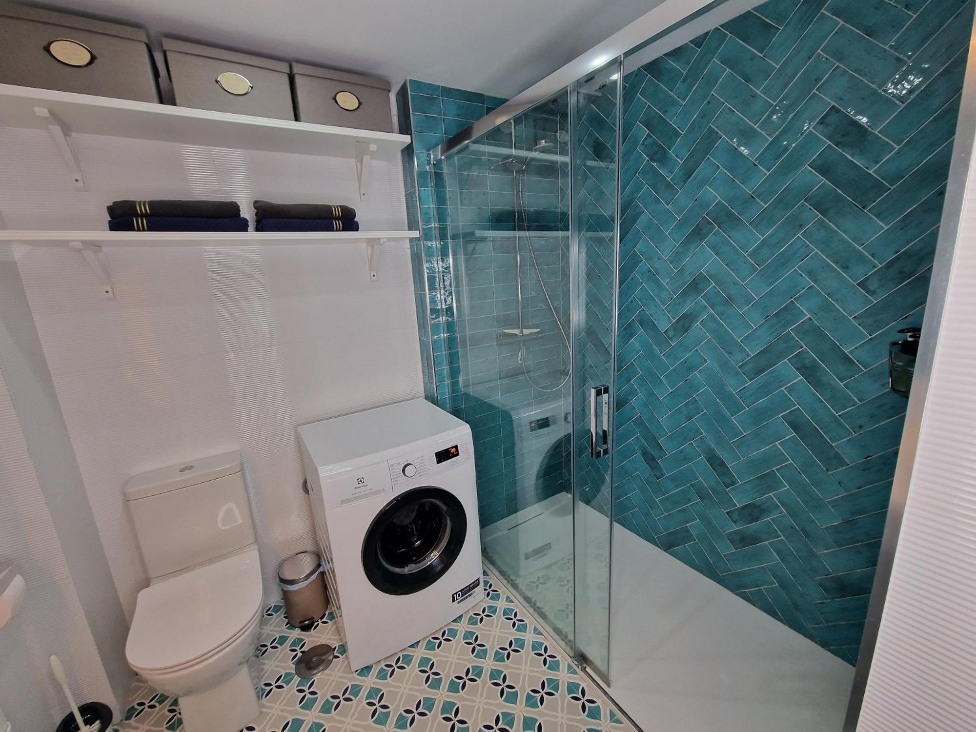マラガSun & Palms - Cozy Flat In Quiet Neighbourhood With A Great Pool Areaアパートメント エクステリア 写真