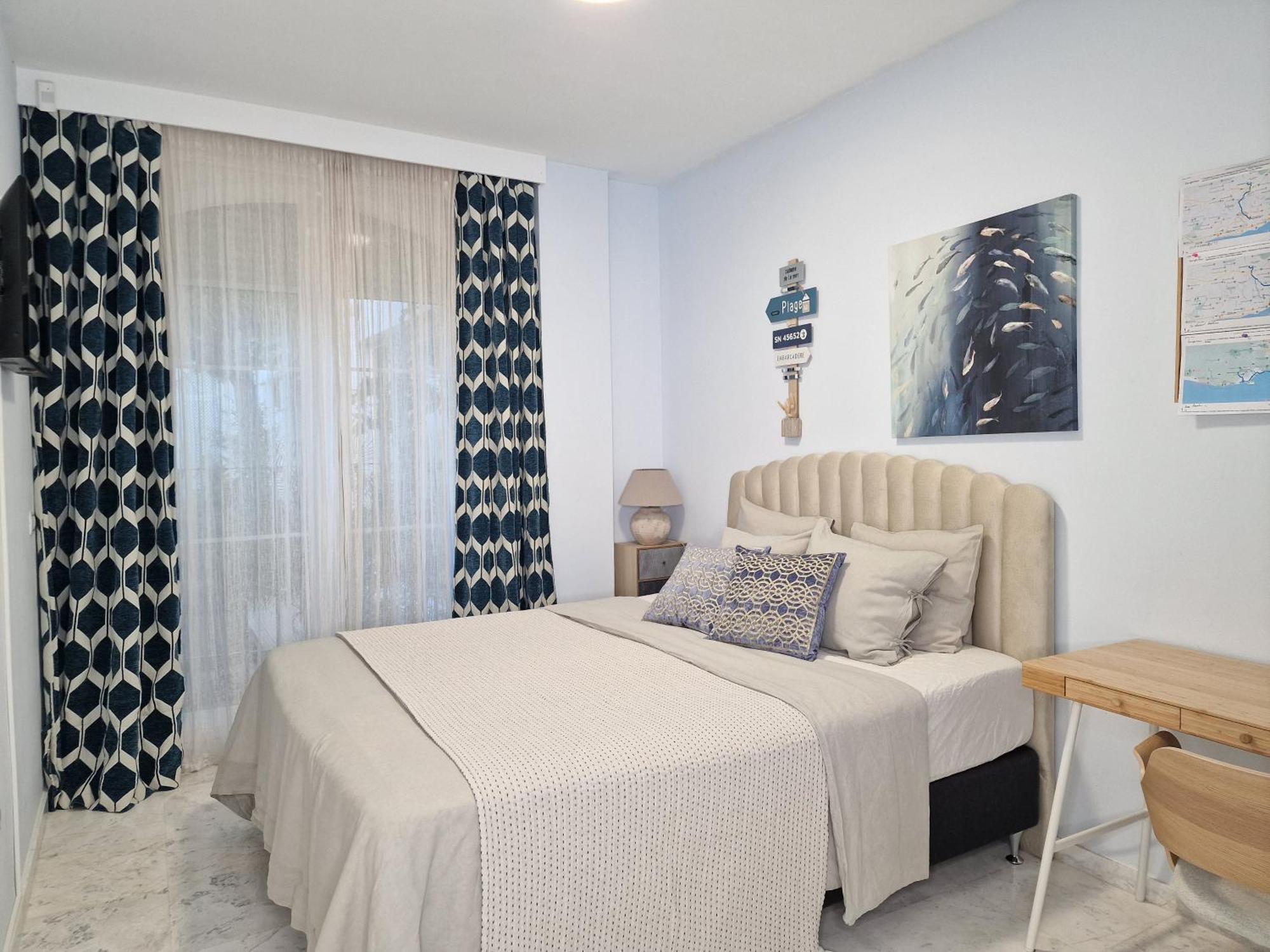 マラガSun & Palms - Cozy Flat In Quiet Neighbourhood With A Great Pool Areaアパートメント エクステリア 写真