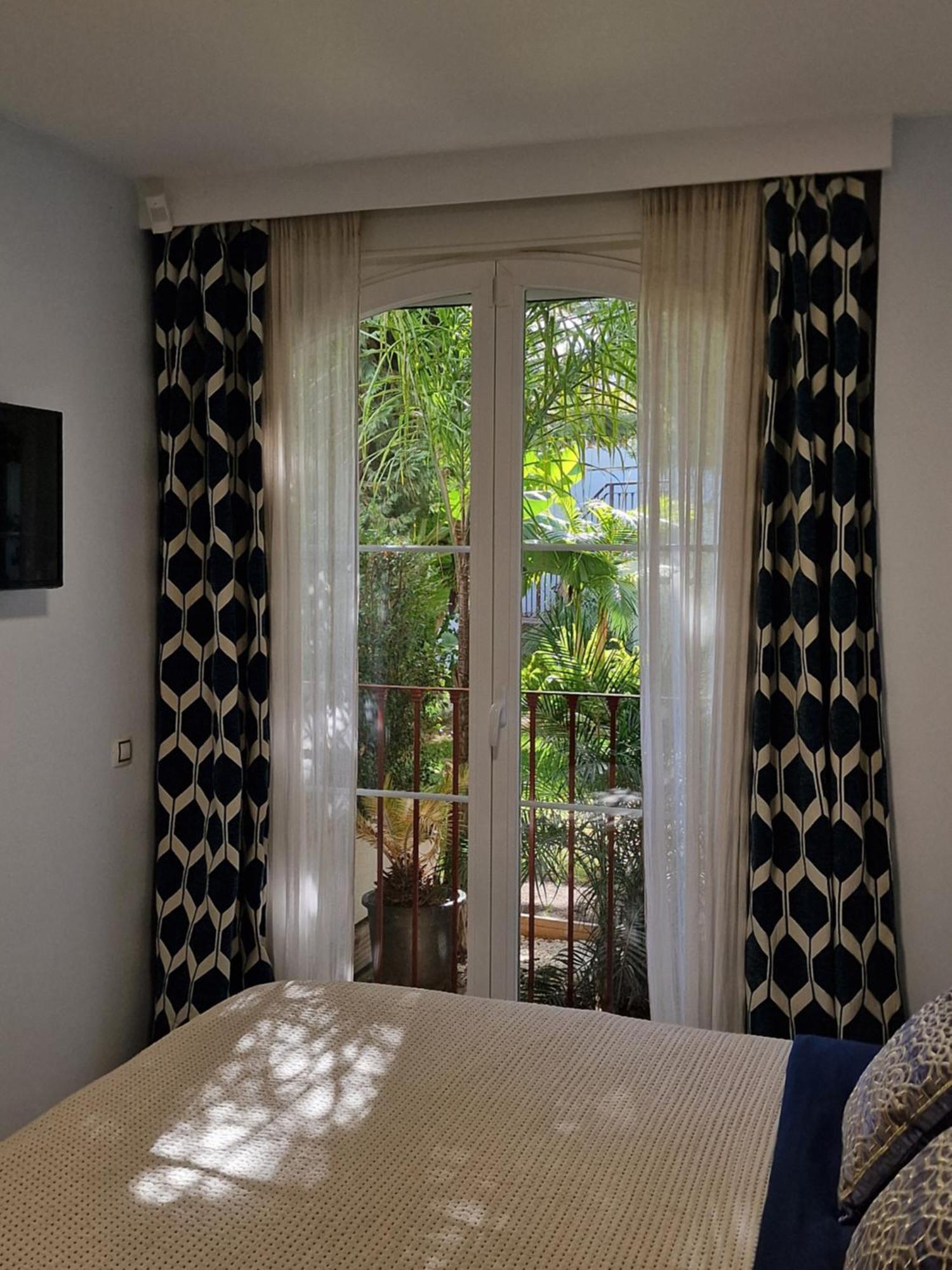 マラガSun & Palms - Cozy Flat In Quiet Neighbourhood With A Great Pool Areaアパートメント エクステリア 写真