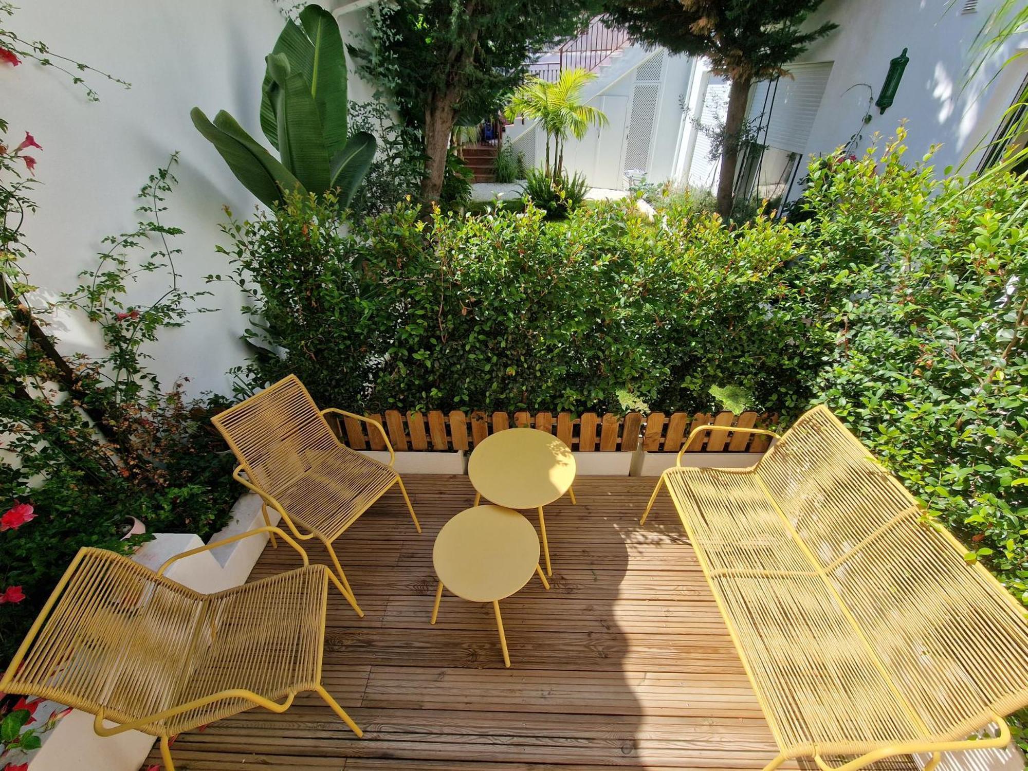 マラガSun & Palms - Cozy Flat In Quiet Neighbourhood With A Great Pool Areaアパートメント エクステリア 写真